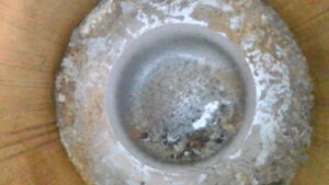 U3-023 · Combustion-chamber / piston-crown view