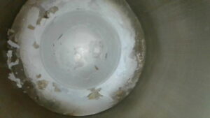 U1-017 &middot; Combustion-chamber / piston-crown view