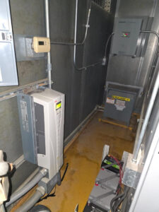 U1-080 &middot; Electrical and drive cabinet area