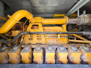 U2-004 · Engine bank and piping