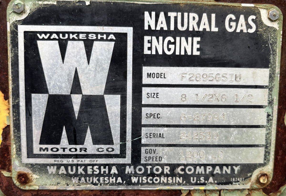 500 kW Waukesha F2895GSIU natural-gas generator