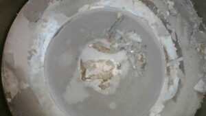 U2-013 · Combustion-chamber / piston-crown view