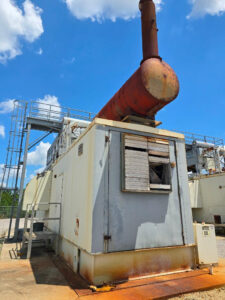 U2-002 · Exterior package, end view