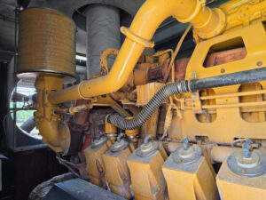 U2-006 · Engine detail, turbocharger side