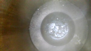 U3-046 · Combustion-chamber / piston-crown view
