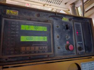 U1-005 &middot; Caterpillar control panel