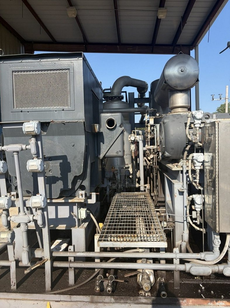 1,000 HP Howden / Enerflex screw-compressor package &mdash; sold