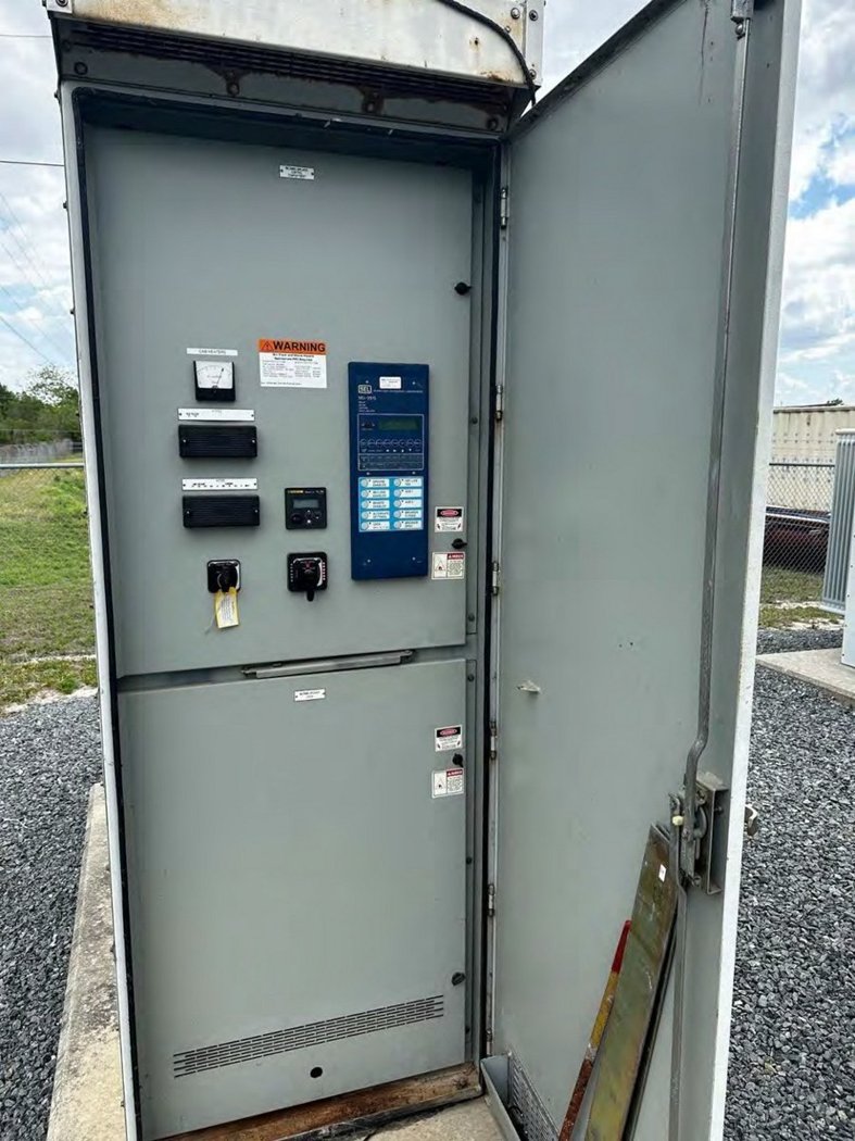 12.47 kV utility-side switching cabinet